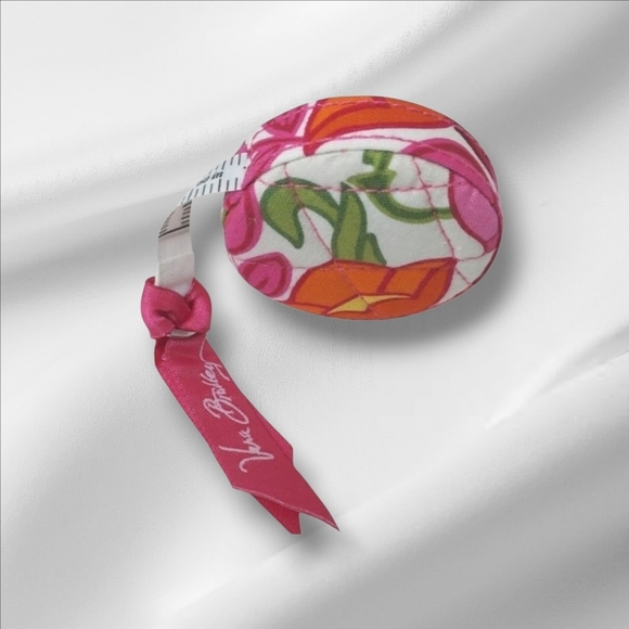 Vera Bradley Tape Measure~ Lilli Bell~New - Picture 2 of 2